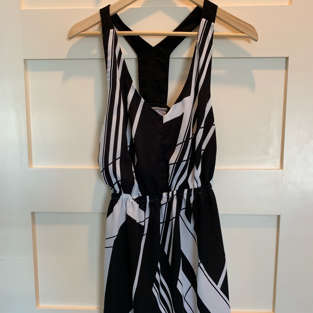 Black and White “Y” back Dress